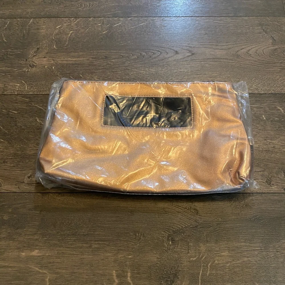 Apatchy large pouch